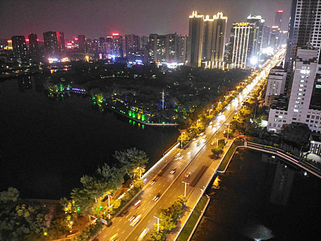 航拍辽宁省沈阳市沈河区青年大街西滨河路附近街景与城市风光夜景