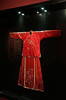 中国女性传统服饰