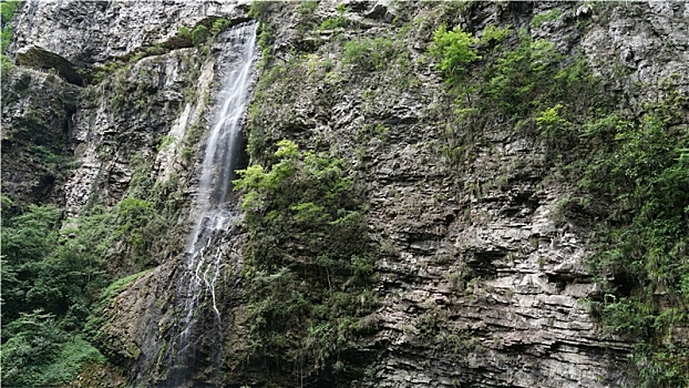 张家界大峡谷谷底瀑布多视角图