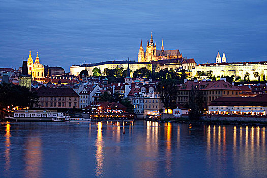 布拉格城堡,夜晚,布拉格,波希米亚,捷克共和国,东欧