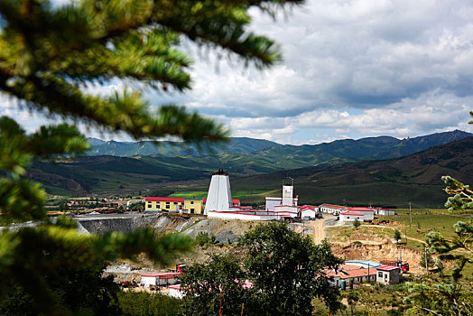 内蒙古赤峰市巴林左旗矿业