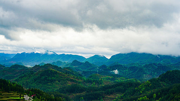 雨水后的武陵山区乡村美景