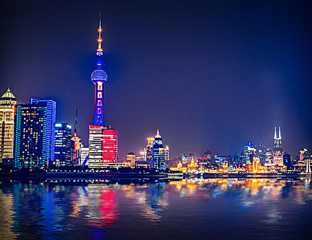 上海在夜间,中国