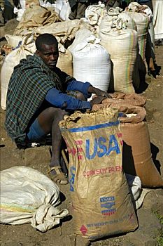 男人,销售,谷物,袋,美国,市场,埃塞俄比亚,东非