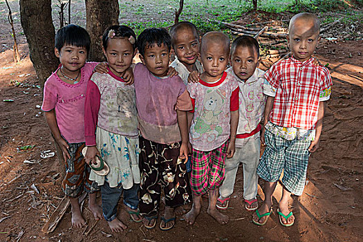 孩子,靠近,杜松子酒,茵莱湖,掸邦,缅甸,亚洲