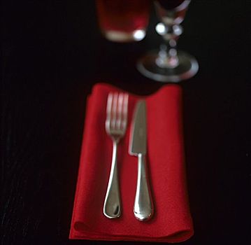 刀,叉子,红色,餐巾