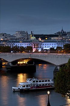 滑铁卢桥,萨默塞特宫,伦敦,英国