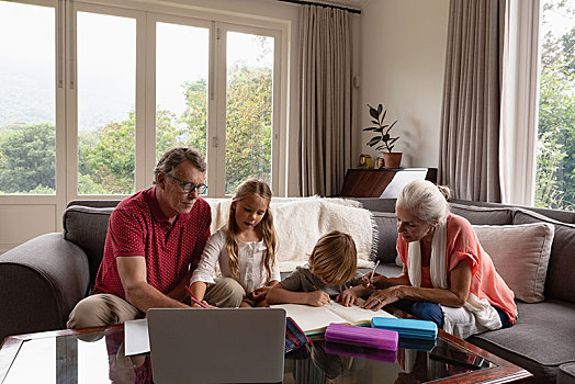 祖父母,帮助,孙辈,家庭作业,客厅,舒适,家