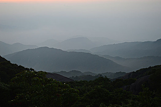 远山美景