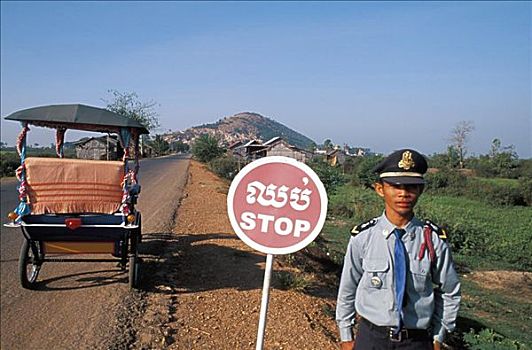 柬埔寨,湖,树液,乡村,警察,站立,旁侧,道路,停车标志