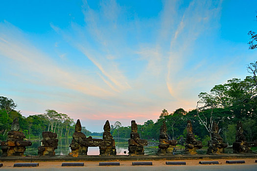 柬埔寨吴哥古城塔普伦寺护城河