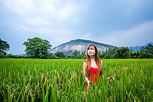 情侣游广东封开大斑石景区