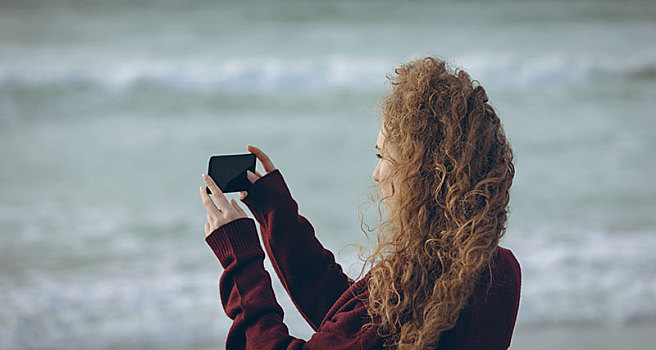 女人,打手机,海滩