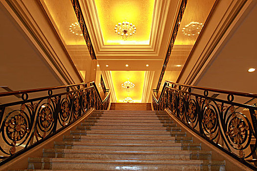 酒店大堂楼梯
