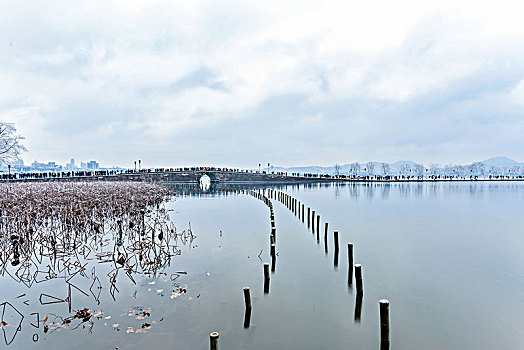 杭州西湖雪景断桥残雪