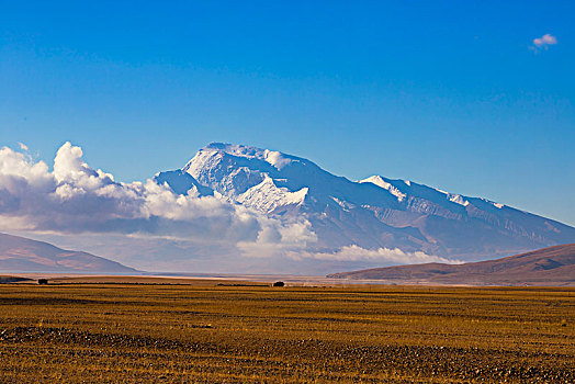 纳木那尼雪山