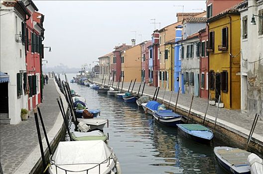 运河,排列,船,多彩,涂绘,布拉诺岛,威尼斯,威尼西亚,意大利,欧洲