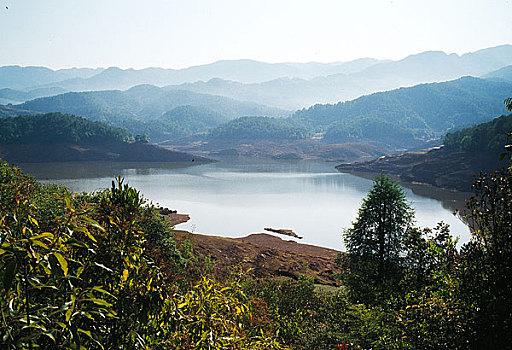 湖景谷图片