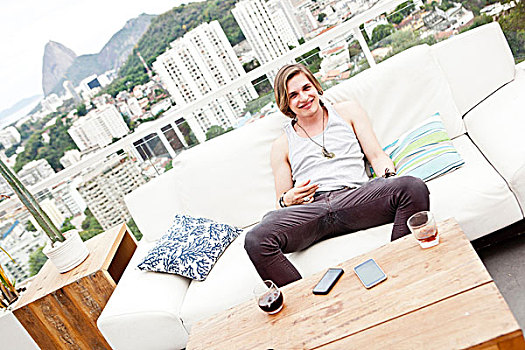 年轻,男人,头像,屋顶,平台,沙发,里约热内卢,巴西
