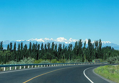 新疆,高速公路