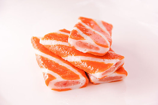 鱼排夹心鱼排鱼肉彩色鱼排鱼糜冷冻品鱼丸食品火锅料麻辣烫美食特写