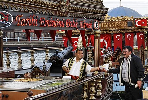 鱼肉,烹饪,传统服装,装饰,船,三明治,销售,金角湾,伊斯坦布尔,土耳其