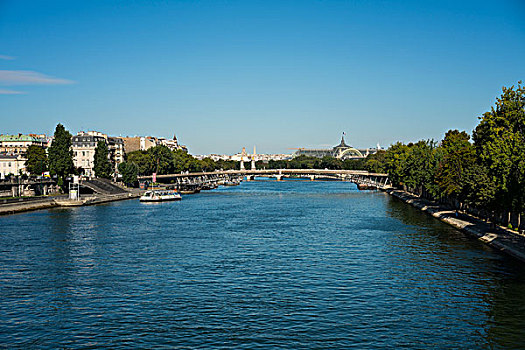 法国巴黎