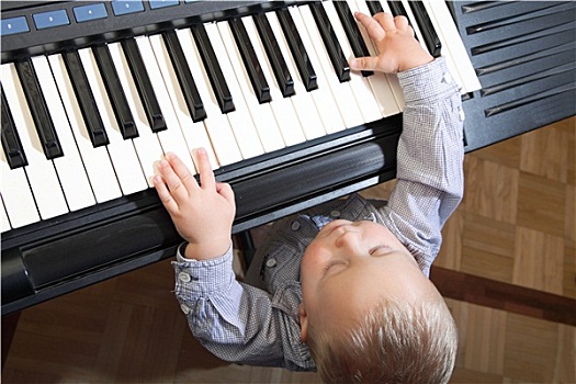 小男孩,演奏,钢琴,室内