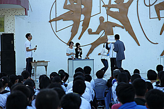 学生课本剧表演