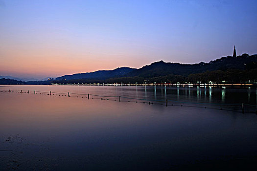 杭州北山路夜景