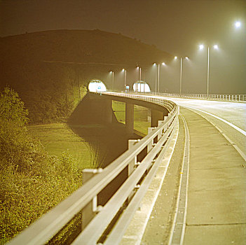 高速公路,夜晚