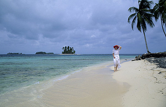 巴拿马,岛屿,女人,红色,帽子,走,白色背景,沙滩