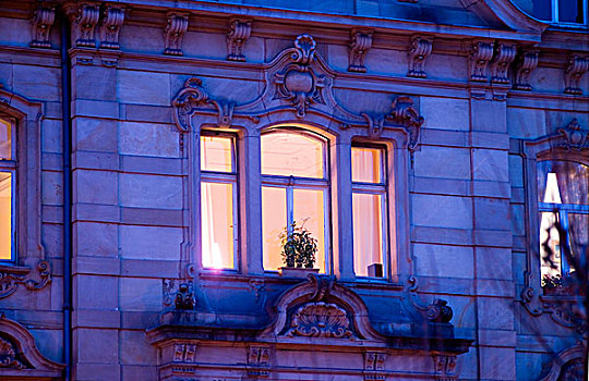灯光,窗户,黄昏,斯特拉斯堡,阿尔萨斯,法国