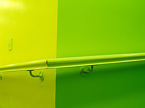 木质,涂绘,栏杆,角,学校,走廊,墙壁,绿色,黄色,亮光,开关,左边,读,英格兰