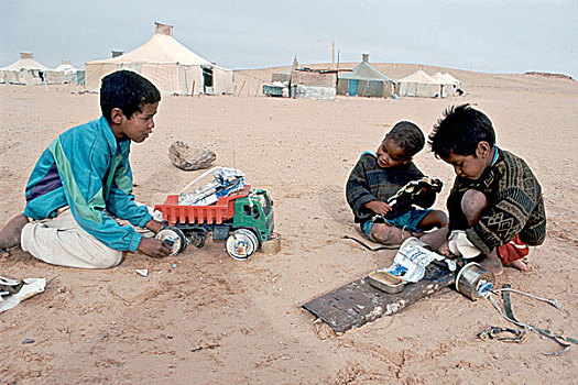 孩子,玩,露营,西部,撒哈拉沙漠