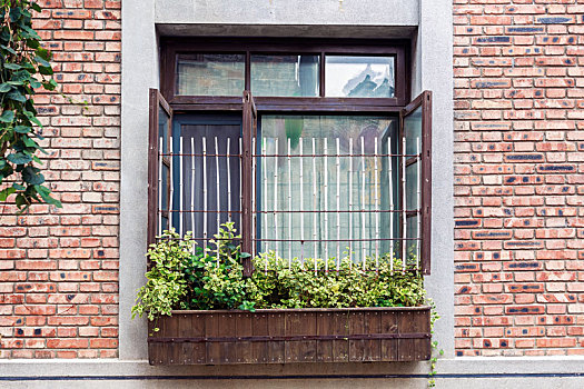 红砖墙房屋窗户,南京市老门东历史文化街区