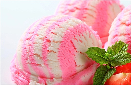 草莓酸奶,冰淇淋