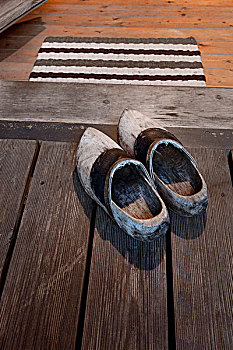 旧式,木质,木底鞋,地面,正面,敞门,门垫