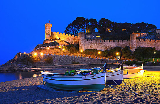 渔船,海滩,后面,老城墙,老城,哥斯达黎加,加泰罗尼亚,西班牙,欧洲