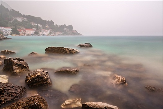 重,暴风雨,雾,岩石,海滩,靠近,达尔马提亚,克罗地亚
