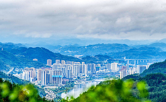 贵州沿河,风雨乌江沿河城