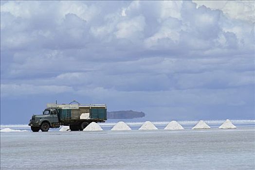 盐,挖掘,盐湖,乌尤尼,玻利维亚