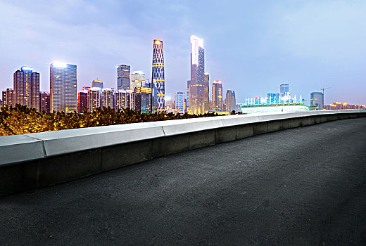 高速公路和現代城市建筑