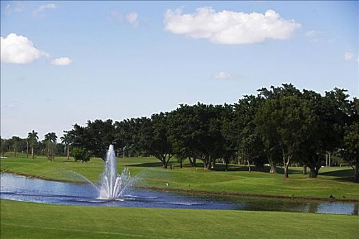 喷泉,高尔夫球场