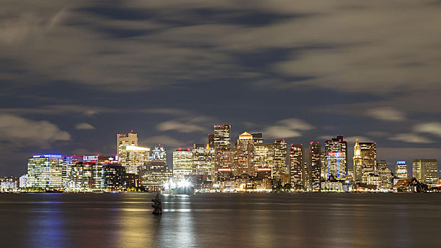 风景,天际线,波士顿,夜晚,摩天大楼,正面,水道,马萨诸塞,美国,北美