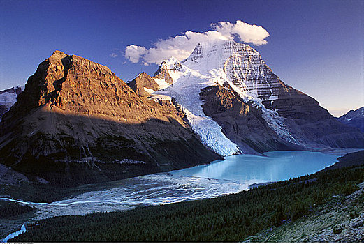 罗布森山,湖,罗布森山省立公园,不列颠哥伦比亚省,加拿大