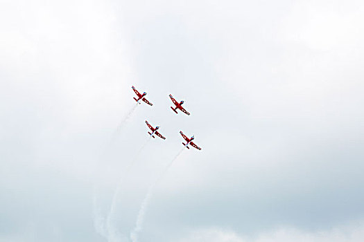 飞机航空表演