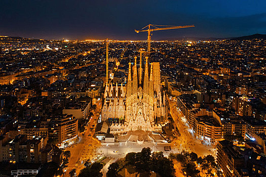 神圣家族教堂,大教堂,航拍,夜晚,著名地标,巴塞罗那,西班牙