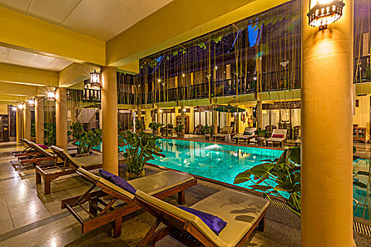 宾馆酒店游泳池