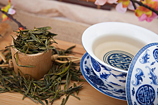 http://www.qunran.cn/html/40a4599914.html
